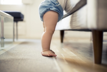 toddler and household dust